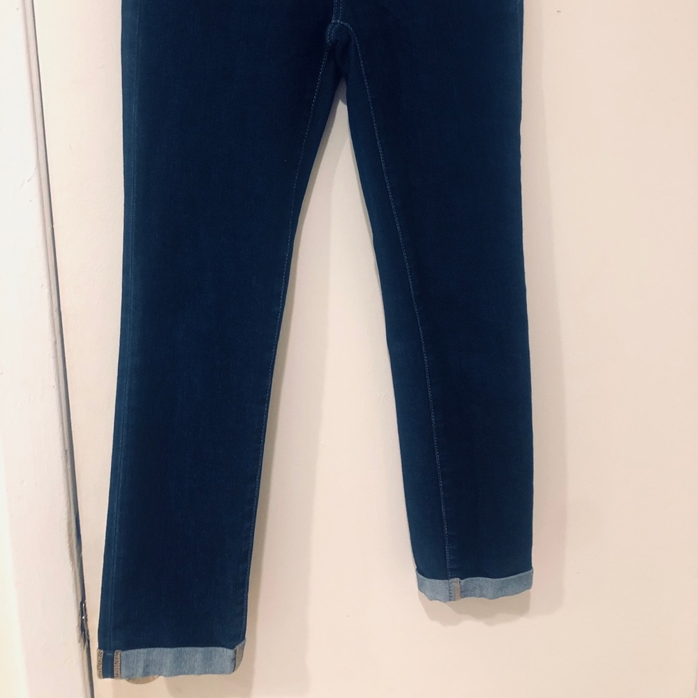AG Cigarette crop roll up jeans